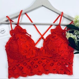 🆕Crochet Scallop Lace Bralette (Infrared) Juliana